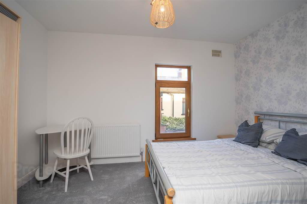 18 Benburb Street 8 of 14
