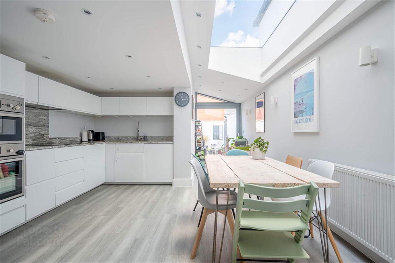 100 Downshire Road 6 of 23