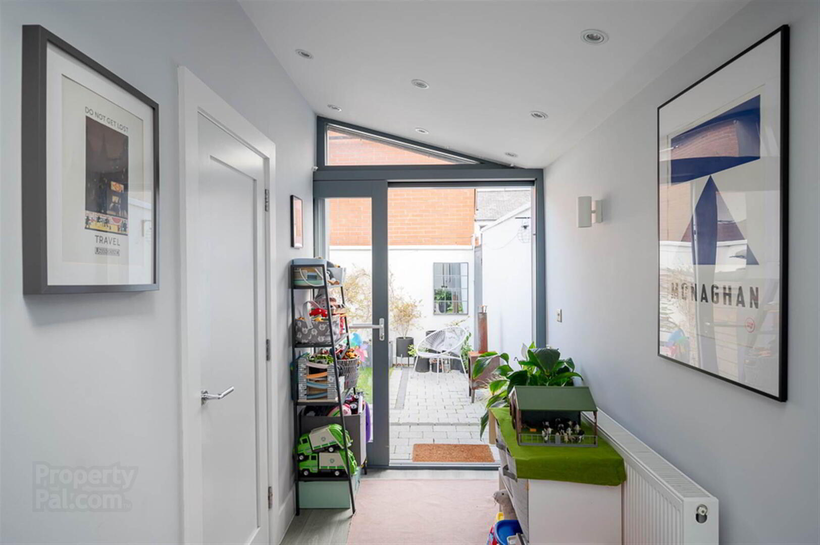 100 Downshire Road 9 of 23