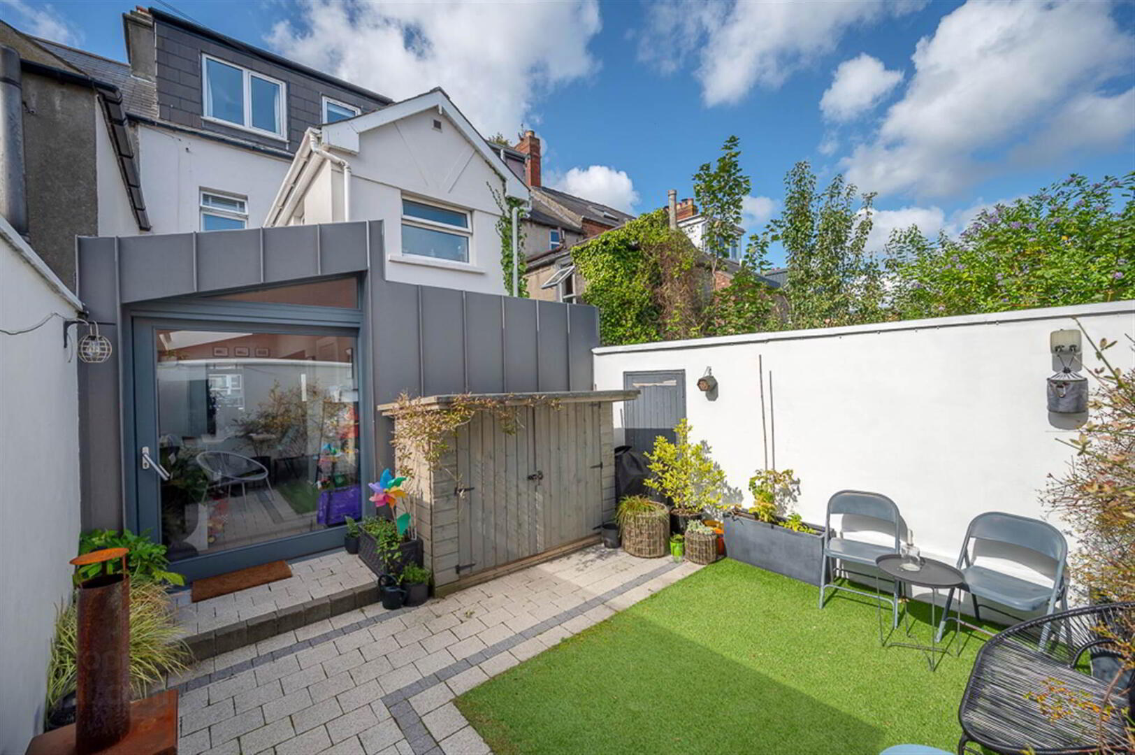 100 Downshire Road 21 of 23