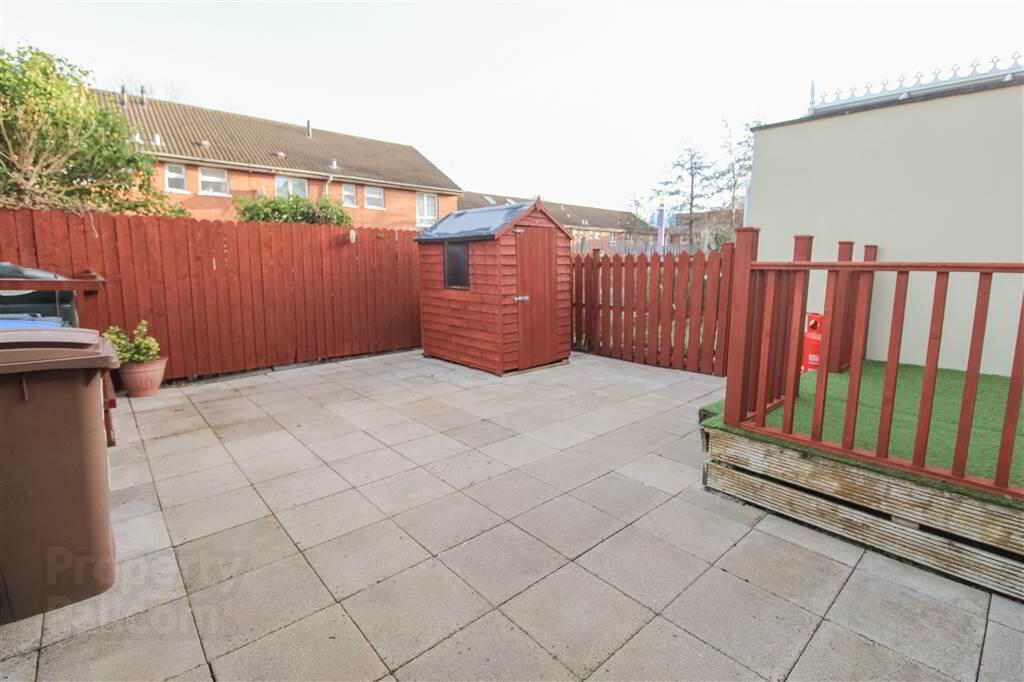 9 Station Mews 18 of 19