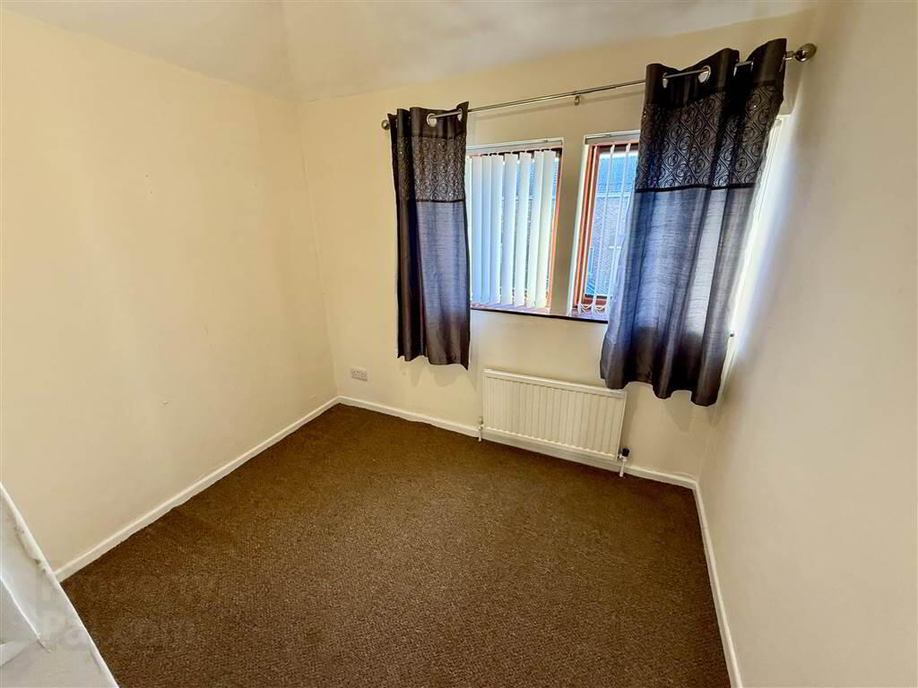44 Knock Eden Crescent 10 of 12
