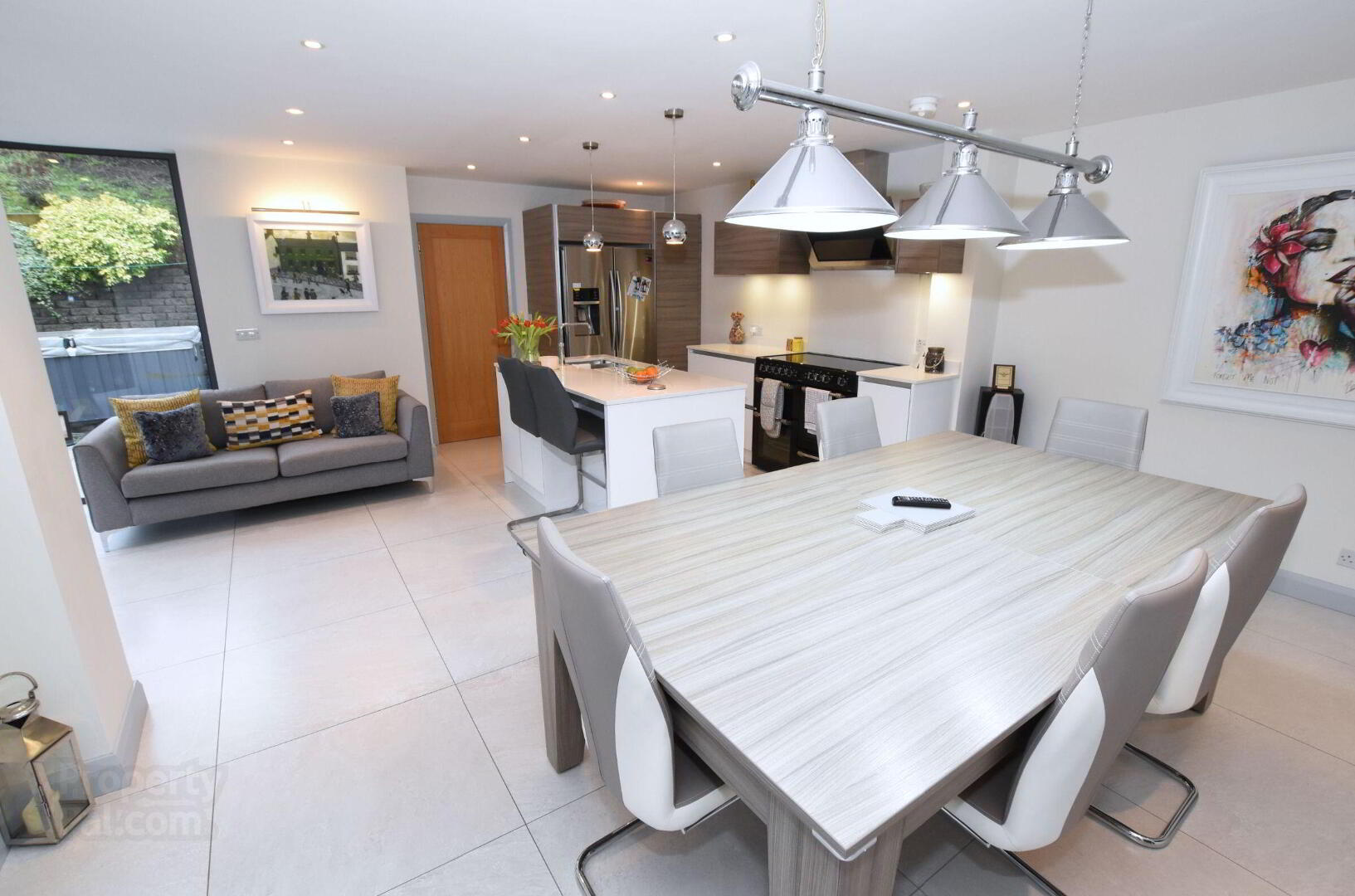 4 Harwich Mews 6 of 19