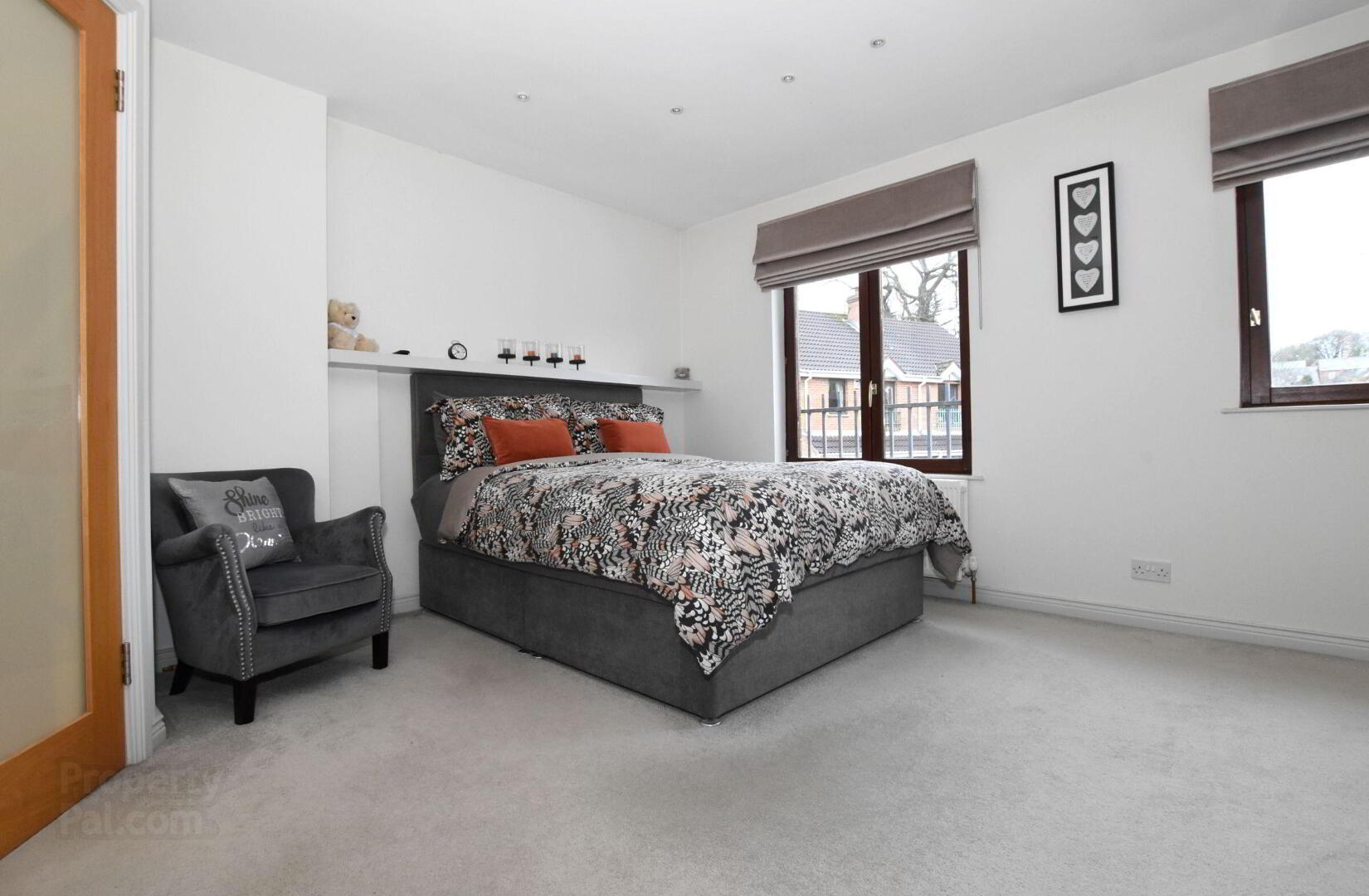 4 Harwich Mews 9 of 19