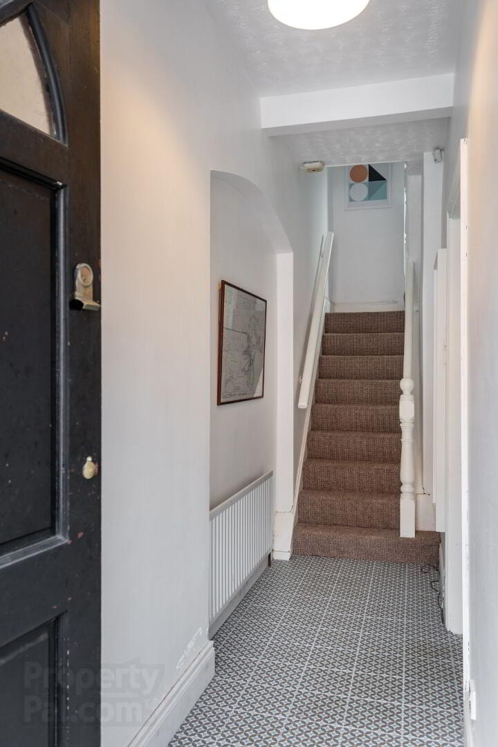 114 Walmer Street 5 of 33