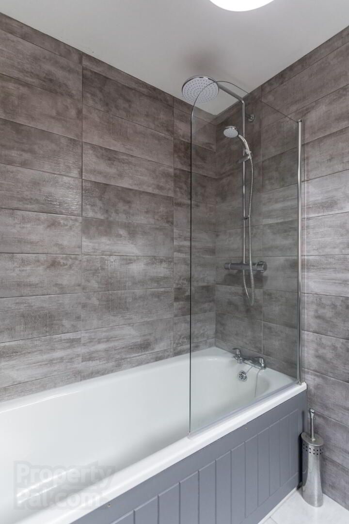 114 Walmer Street 23 of 33