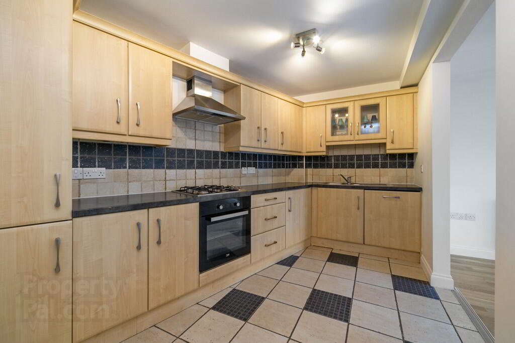 Apt 6, 152 Malone Avenue 5 of 21