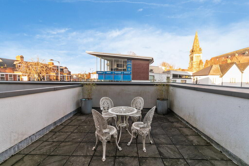 Apt 6, 152 Malone Avenue 19 of 21
