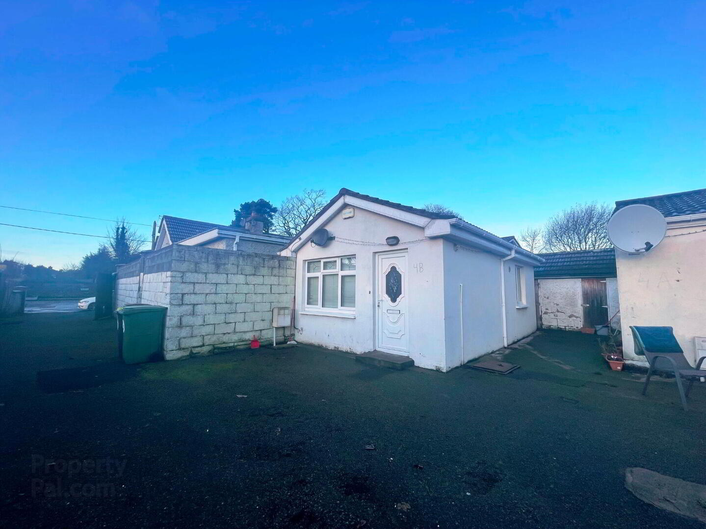 Neilstown Cottages