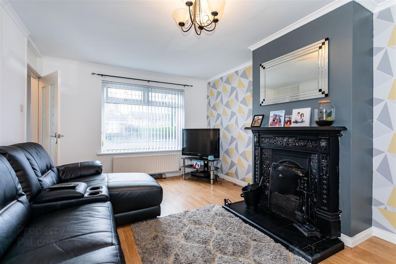 4 Tobar Court 6 of 36