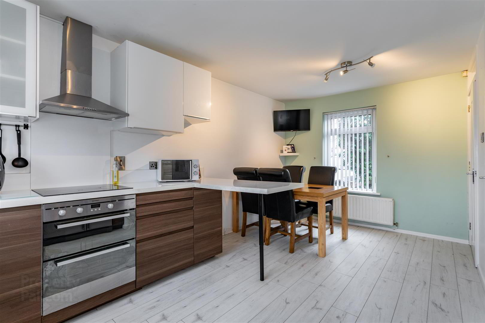 4 Tobar Court 14 of 36