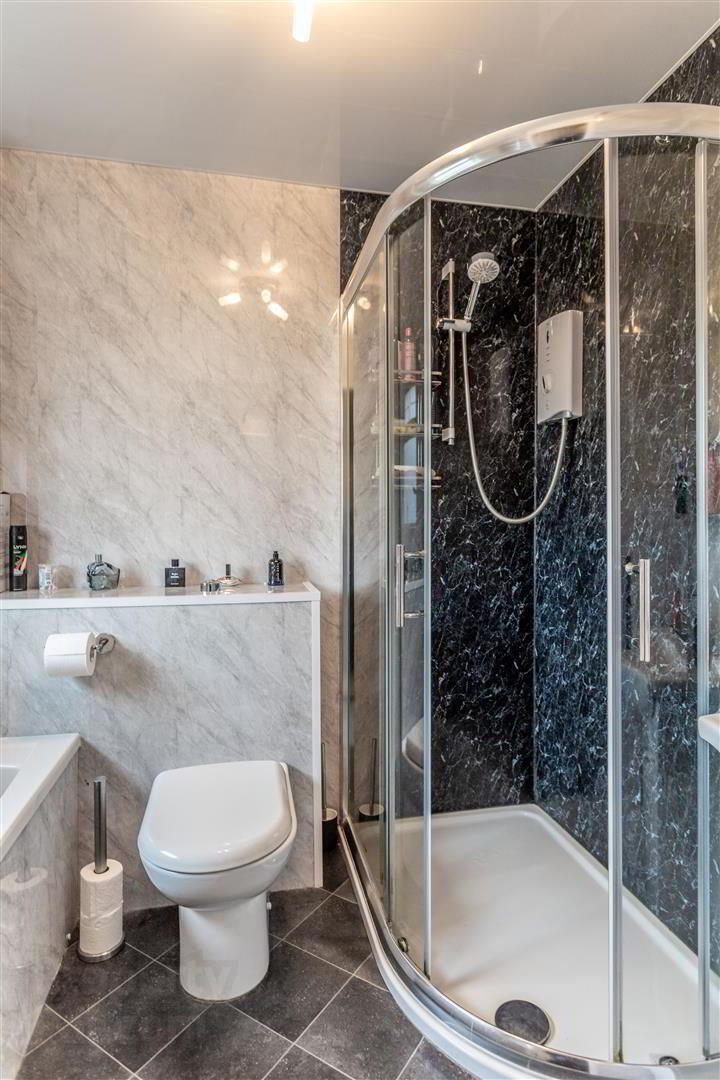 4 Tobar Court 30 of 36