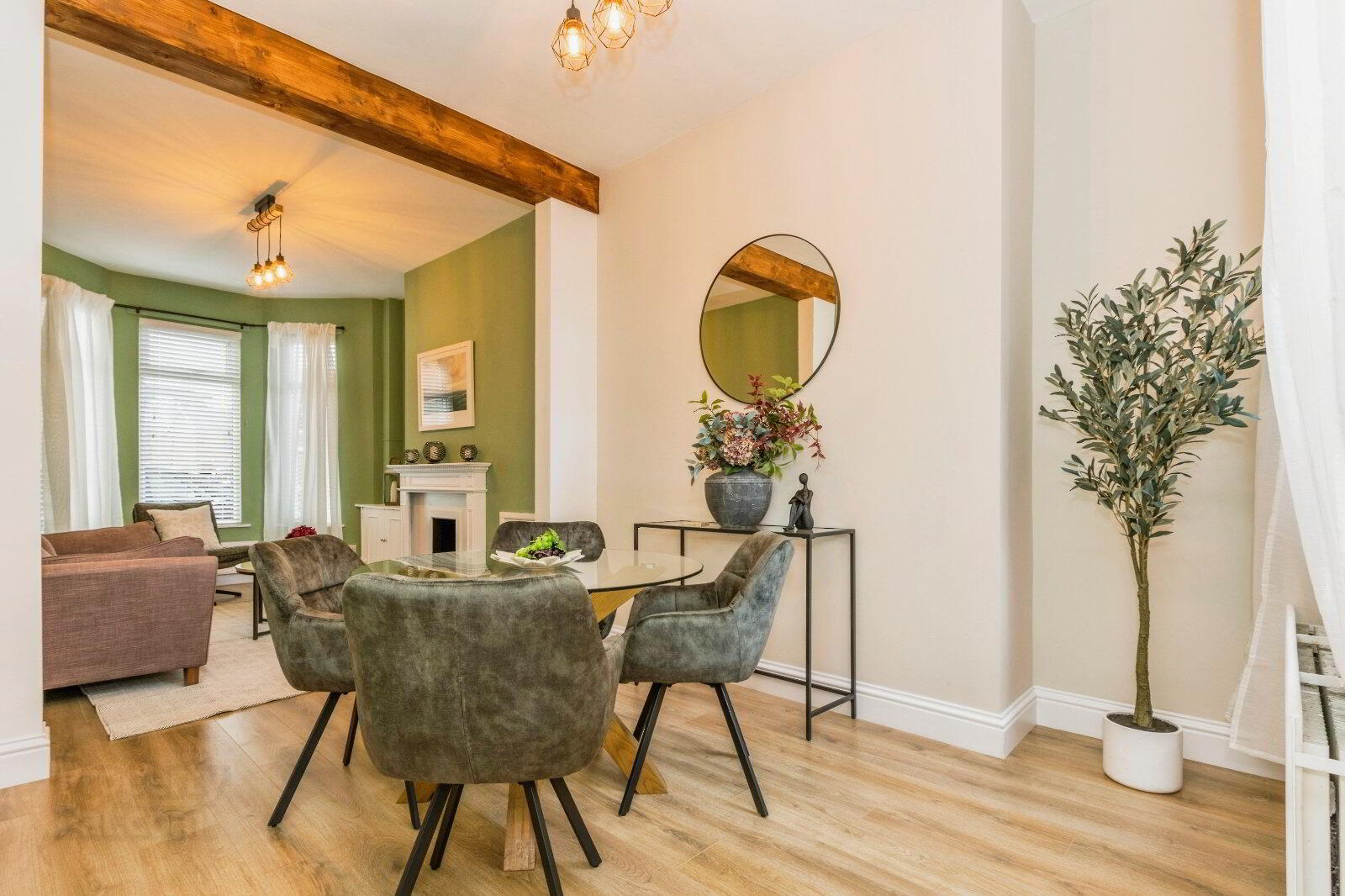 84 Ravenhill Avenue 4 of 23