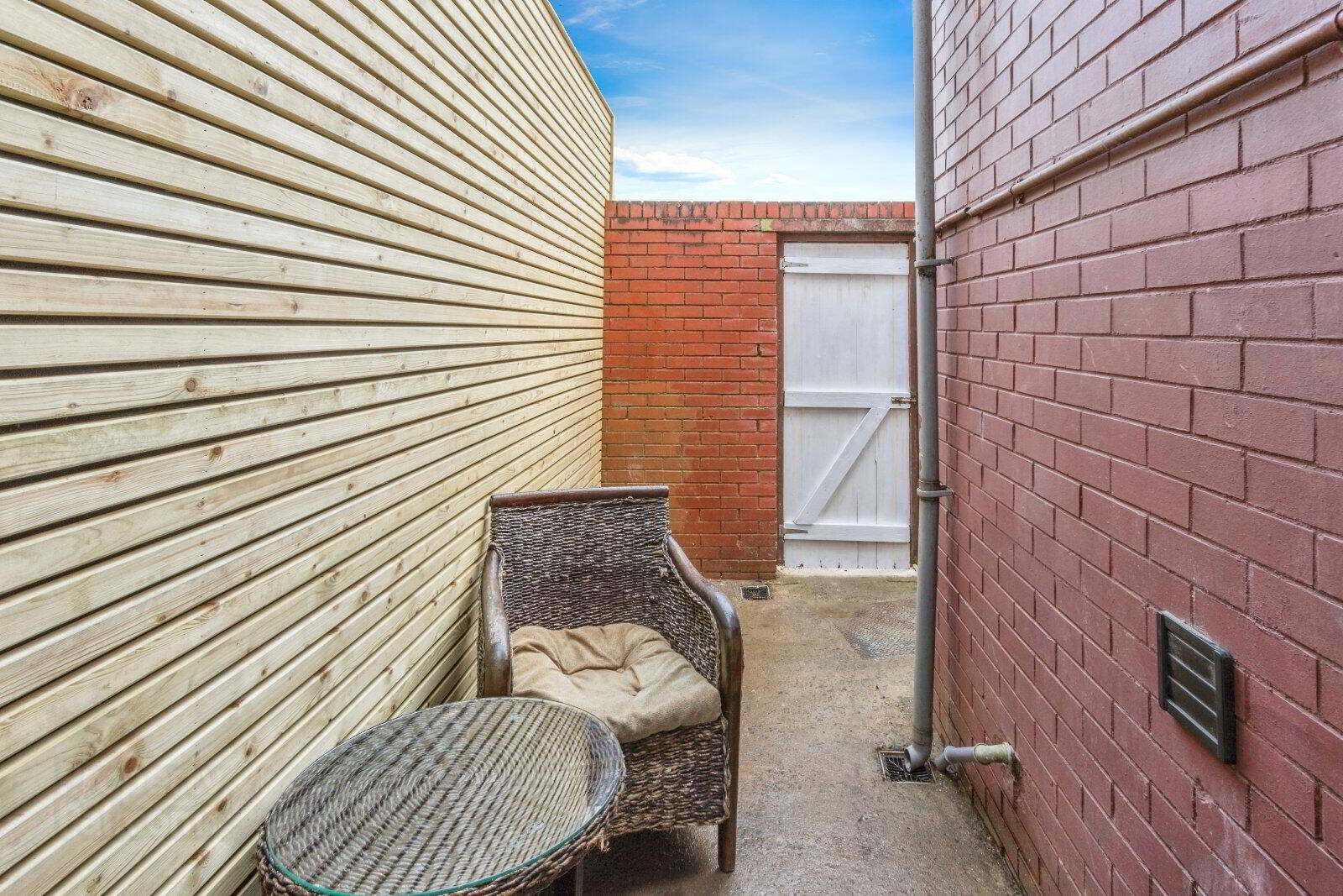 84 Ravenhill Avenue 23 of 23