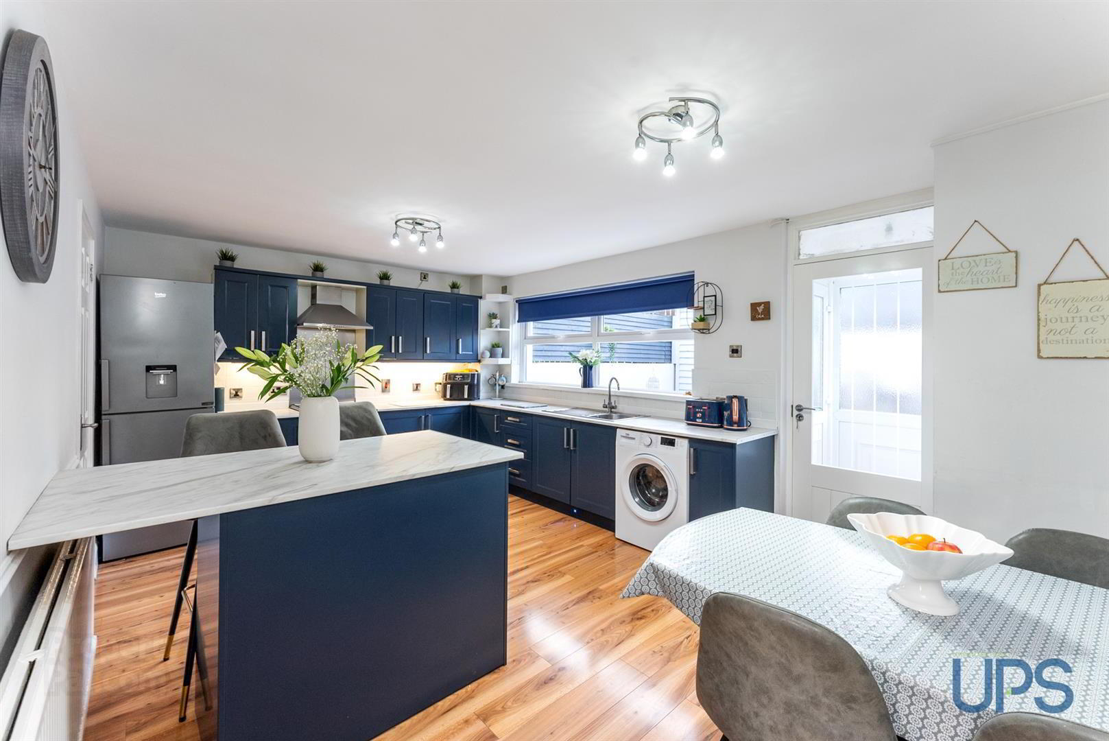 4 Glencolin Heights 6 of 23