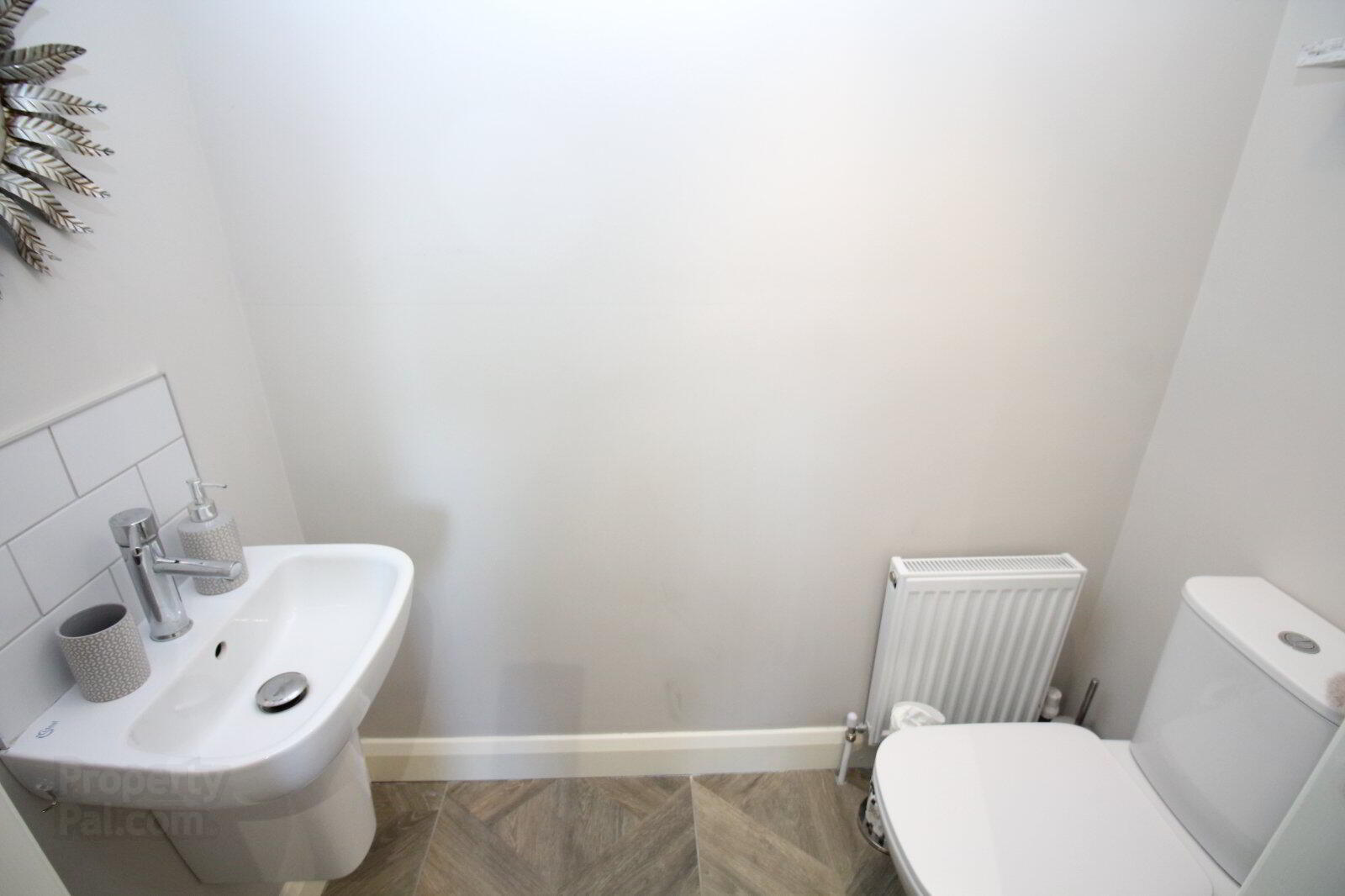 31 Ashbourne Manor Square 7 of 12