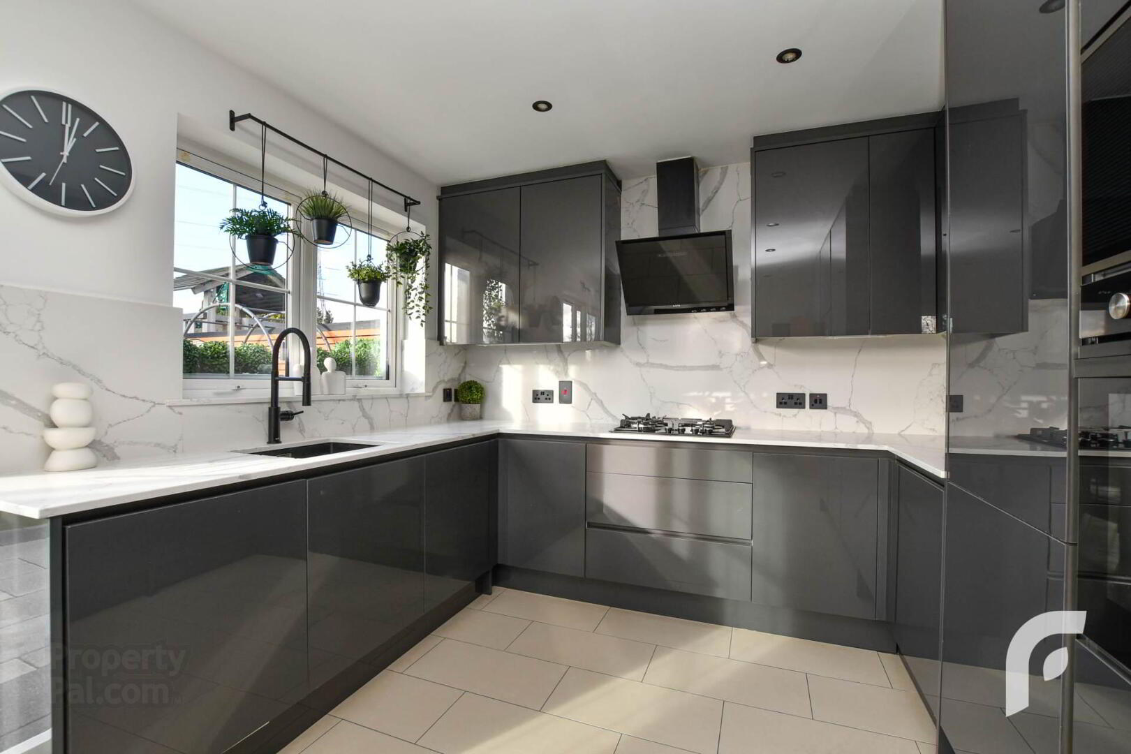 252 Larne Road 16 of 43