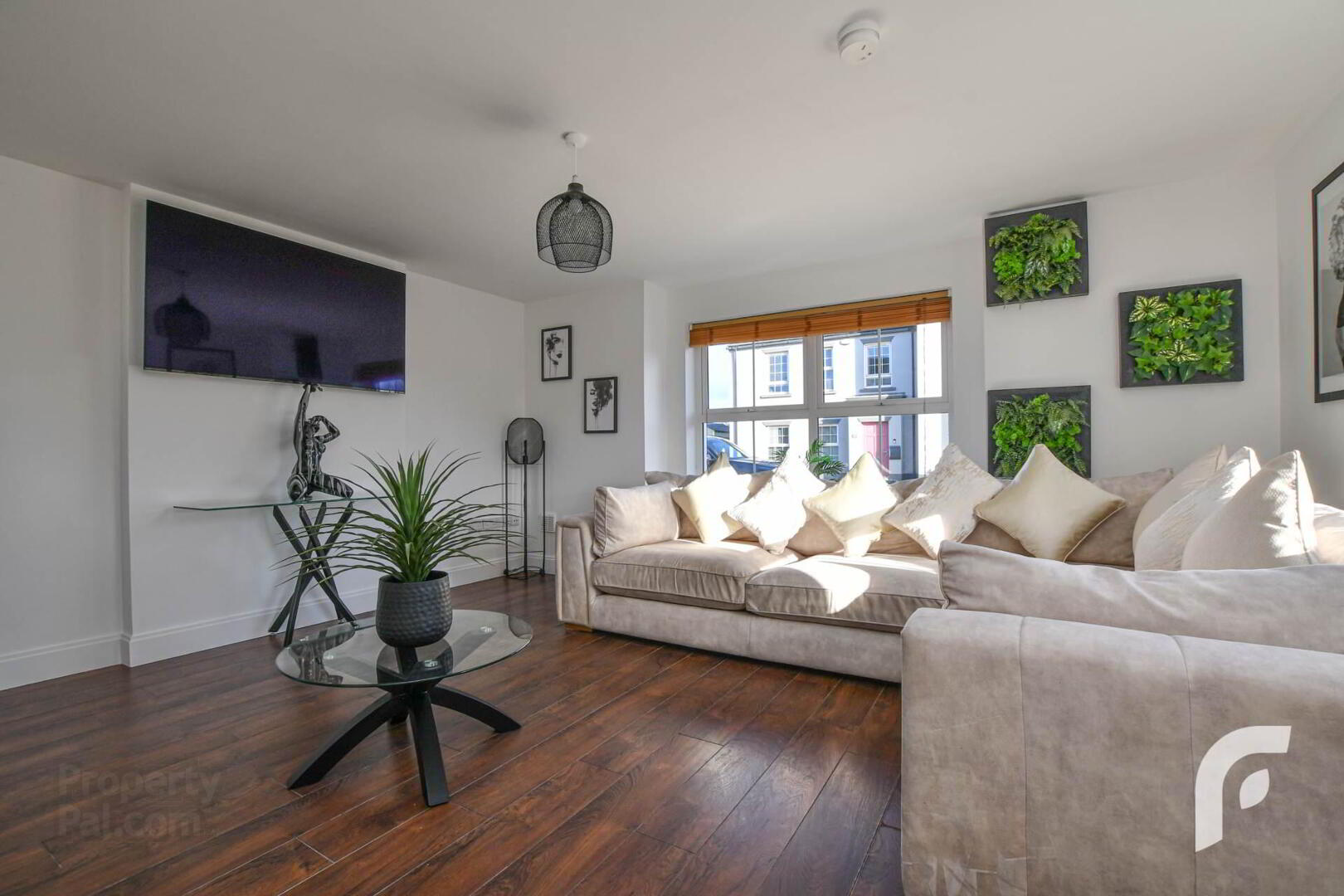 252 Larne Road 10 of 43
