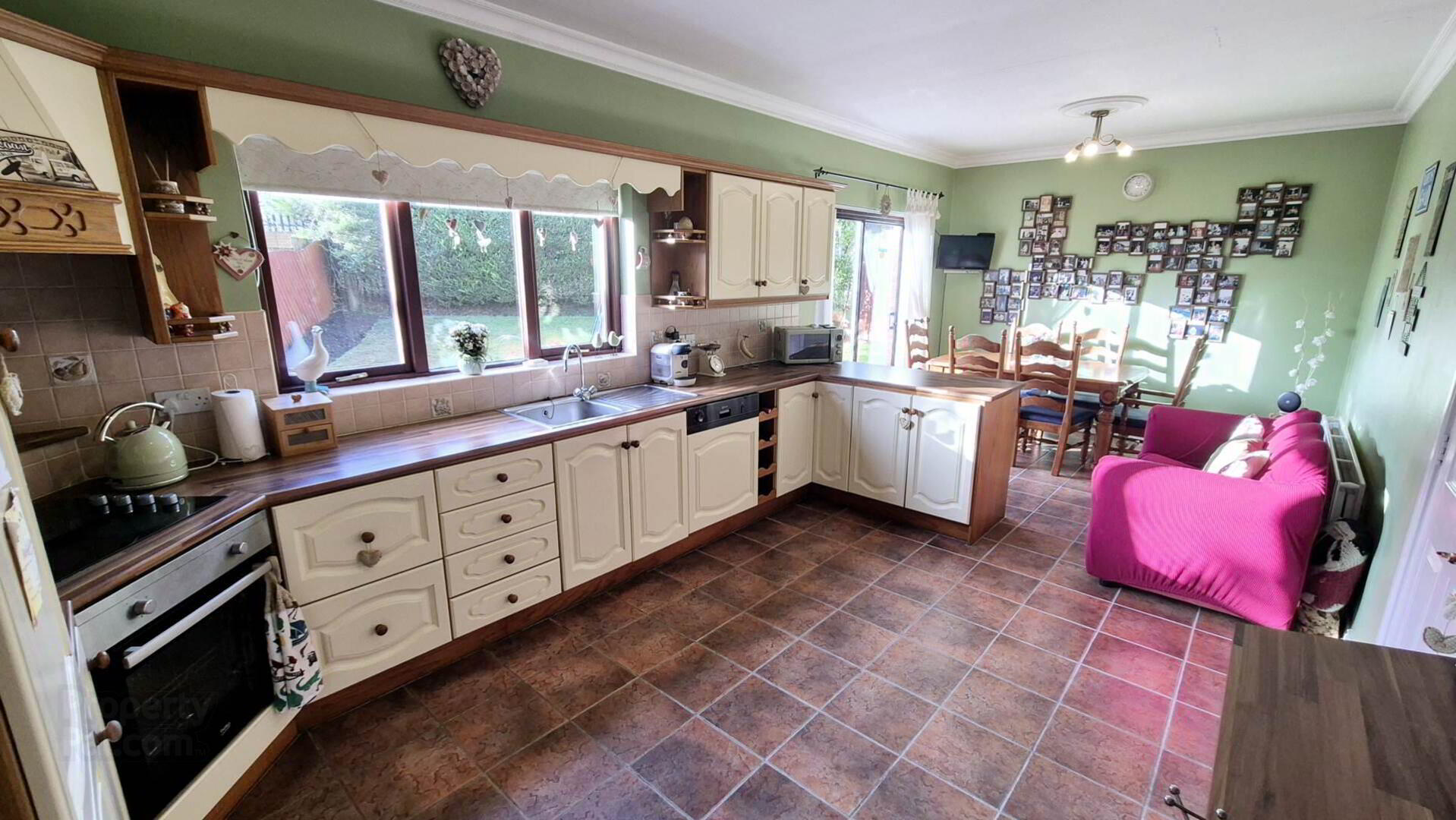 17 Petrie Way 14 of 40