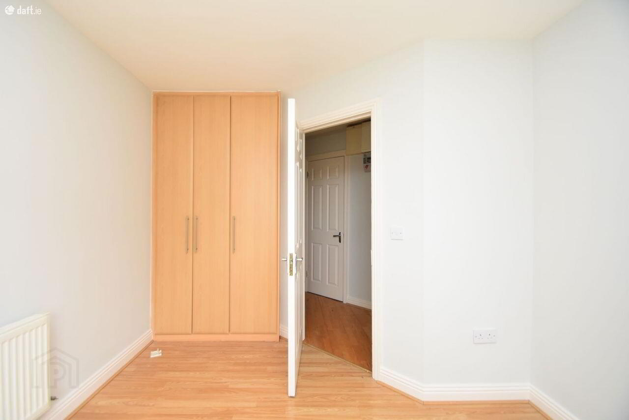 Apartment 9 Nethercross Court 3 of 12