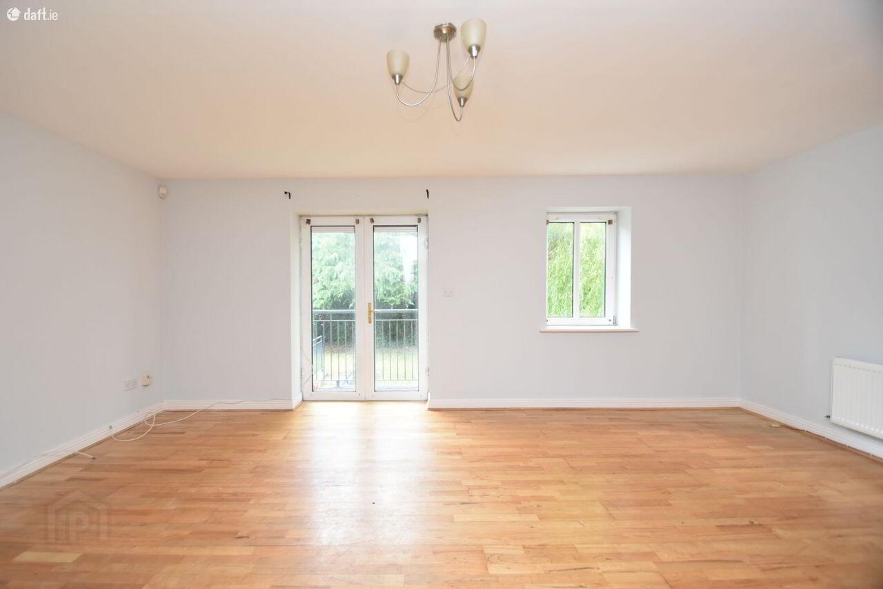 Apartment 9 Nethercross Court 10 of 12
