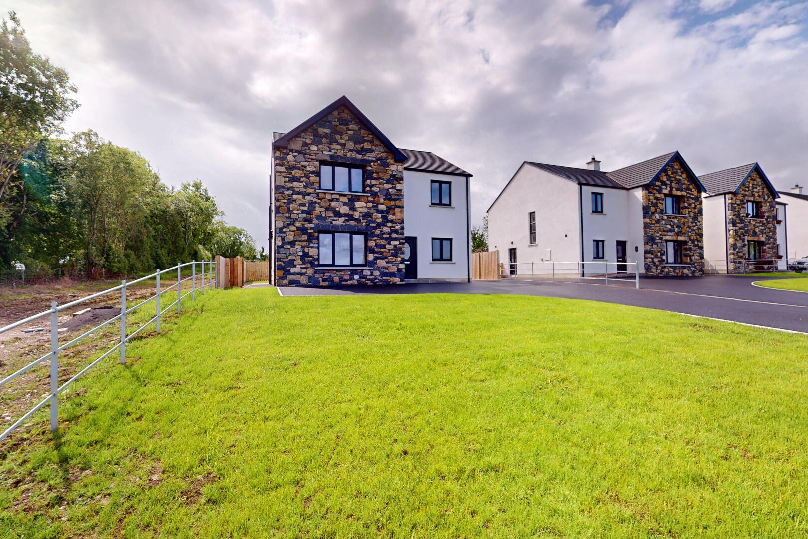 Drumlaghy Court 3 of 39