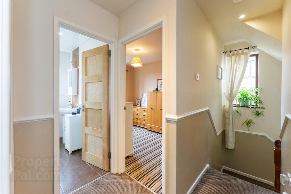 10 Old Mill Mews 13 of 24