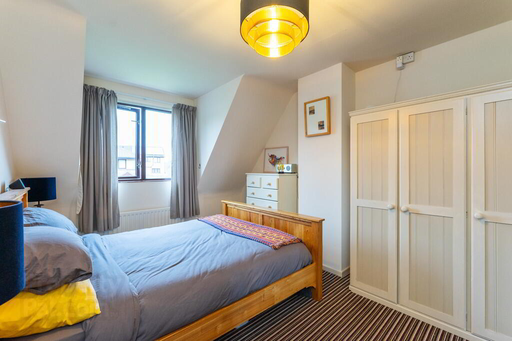 10 Old Mill Mews 16 of 24