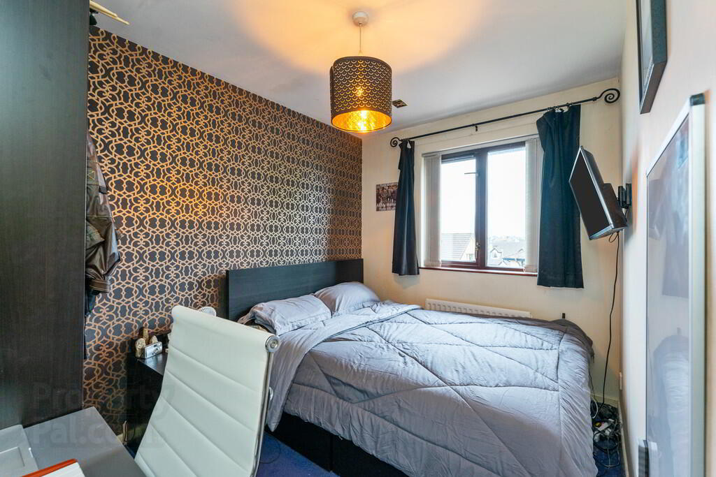 10 Old Mill Mews 17 of 24