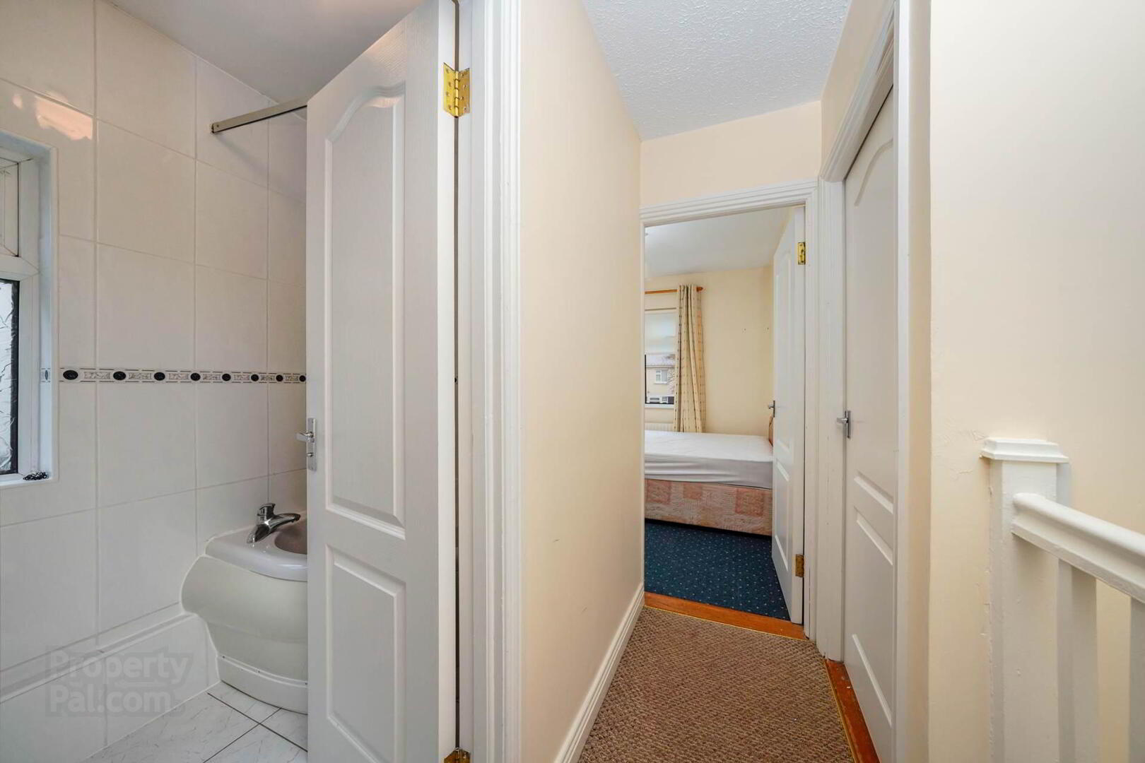 15 Cherbury Park Road 13 of 22
