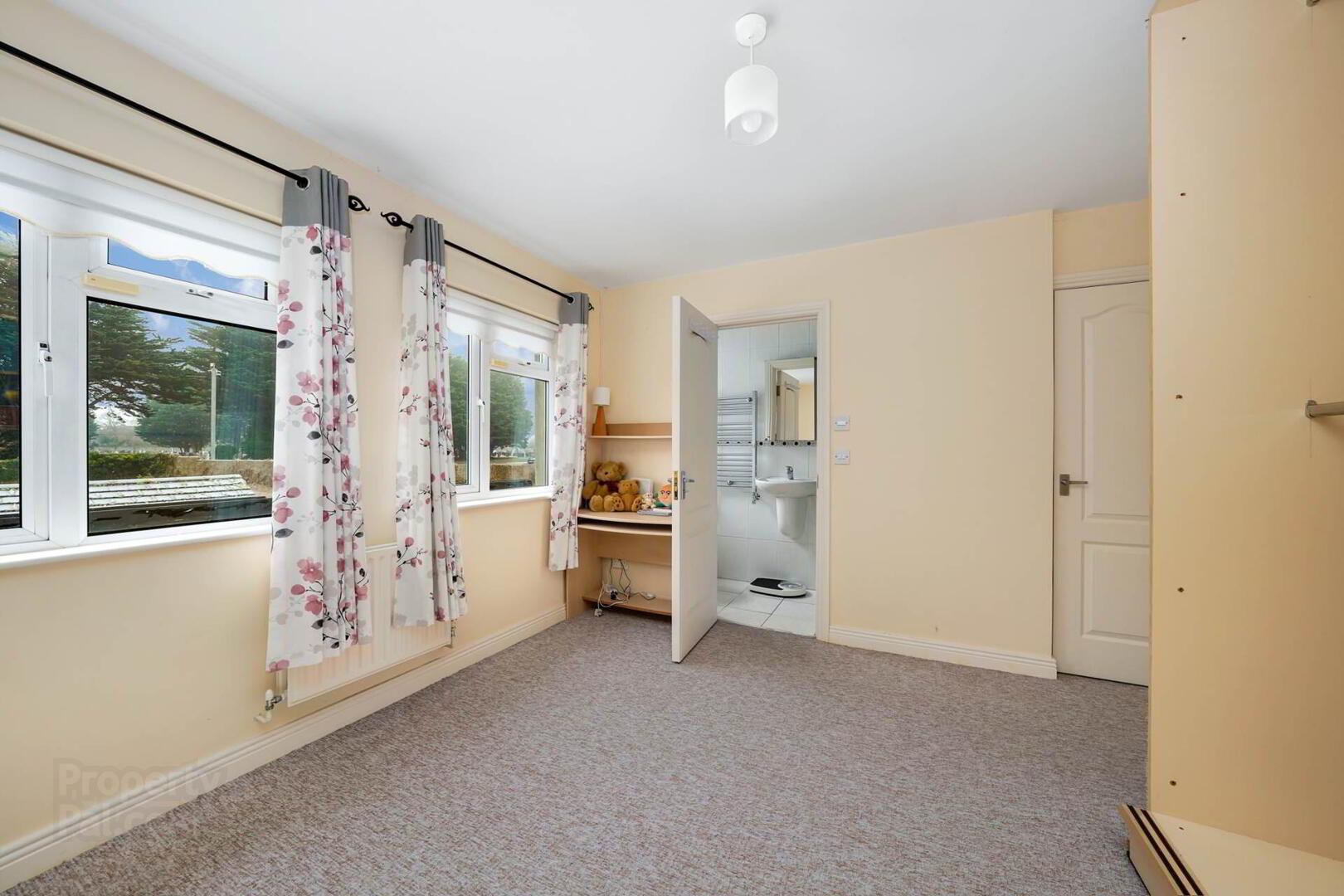 15 Cherbury Park Road 15 of 22
