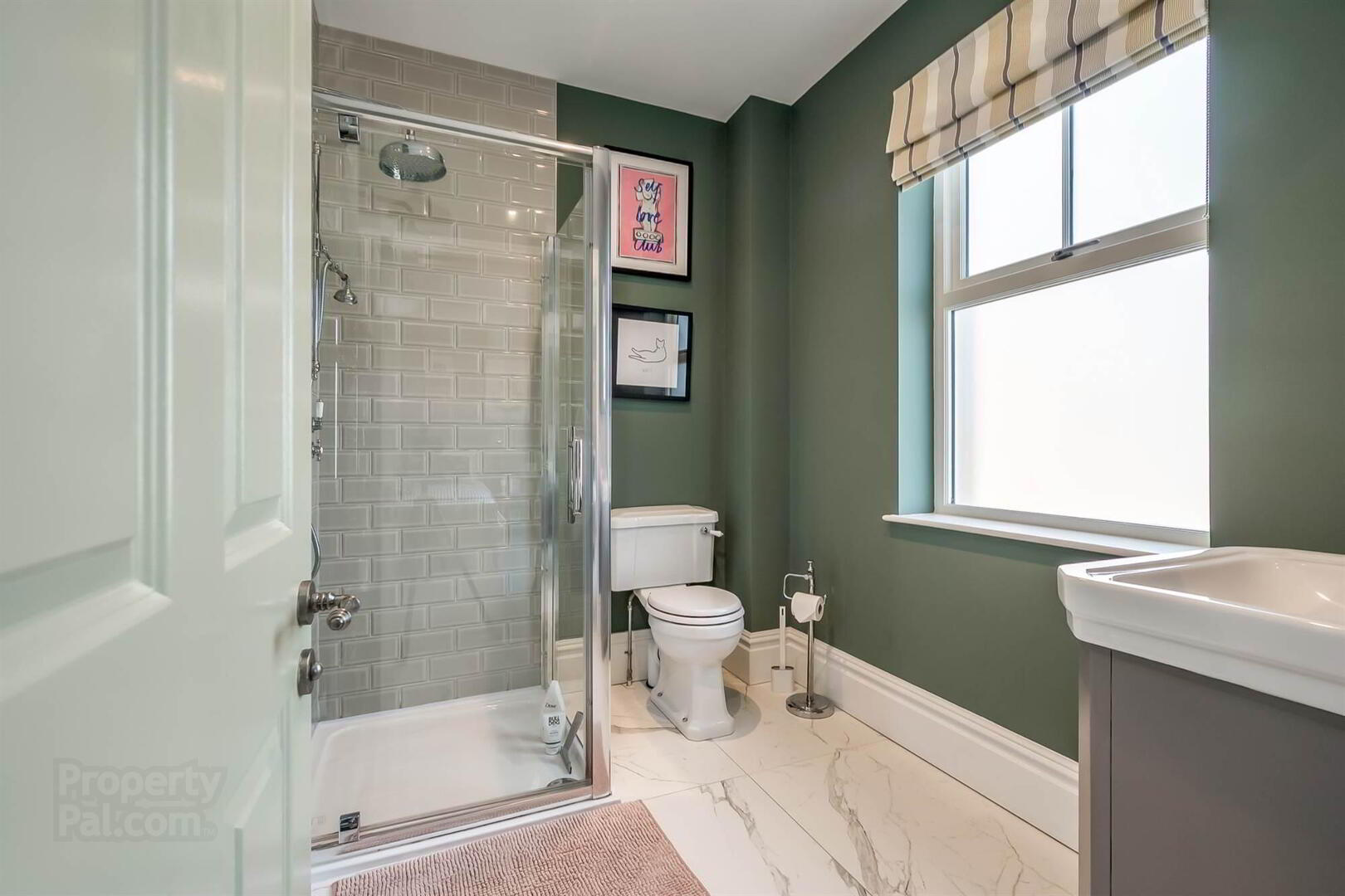 13 Lady Ishbel Avenue 16 of 36