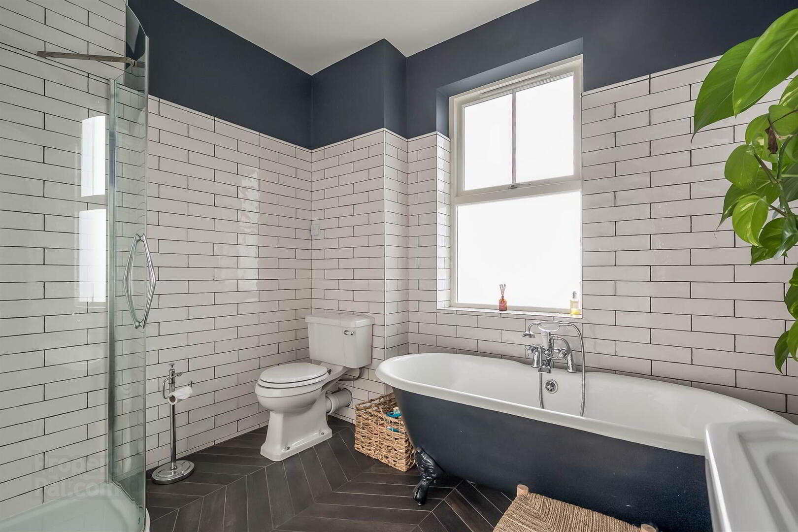 13 Lady Ishbel Avenue 21 of 36