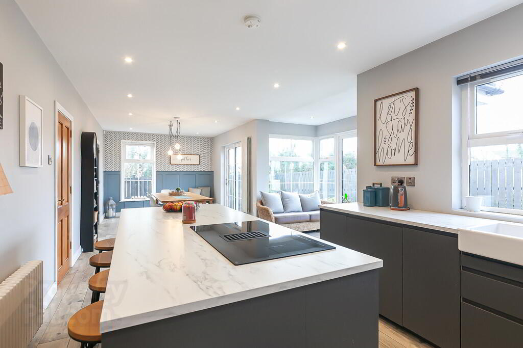 14 Russell Court 17 of 41