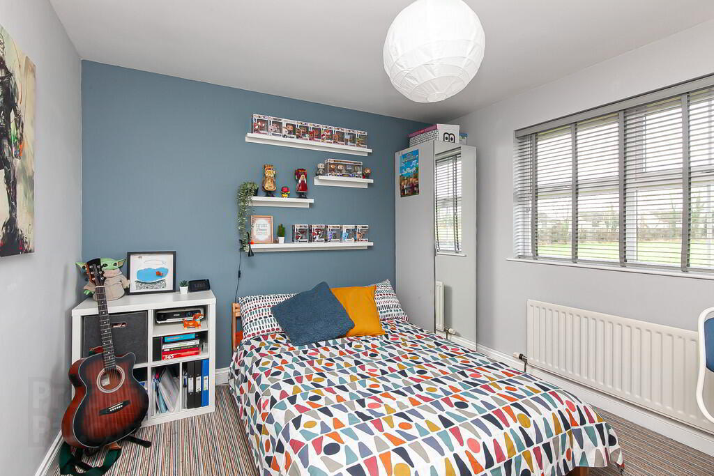14 Russell Court 31 of 41