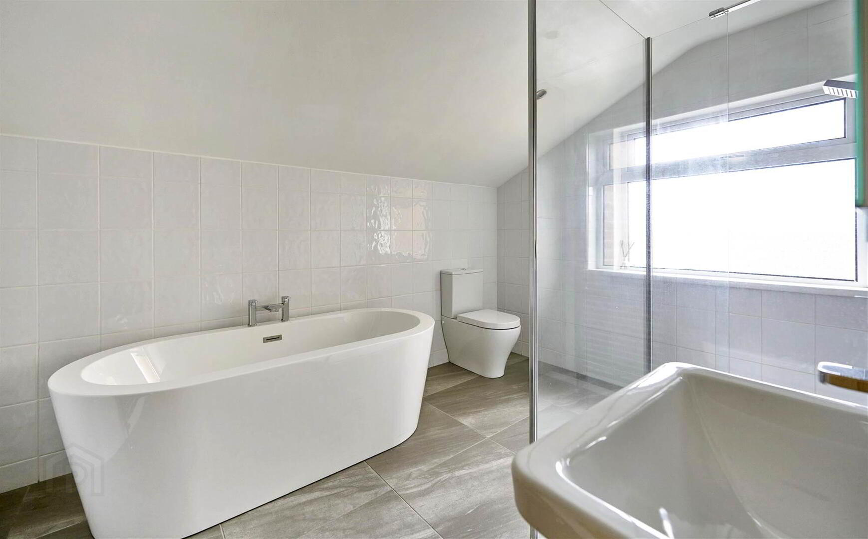 2 Belgravia Gardens 19 of 25