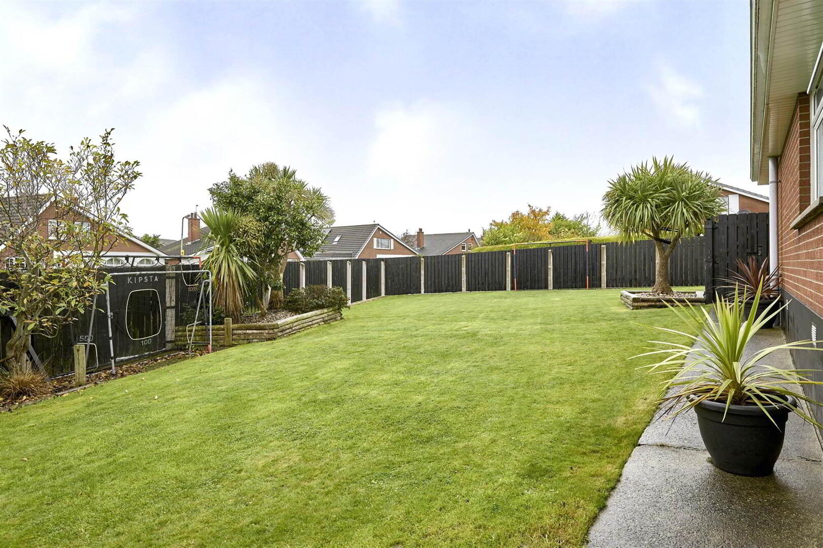2 Belgravia Gardens 22 of 25