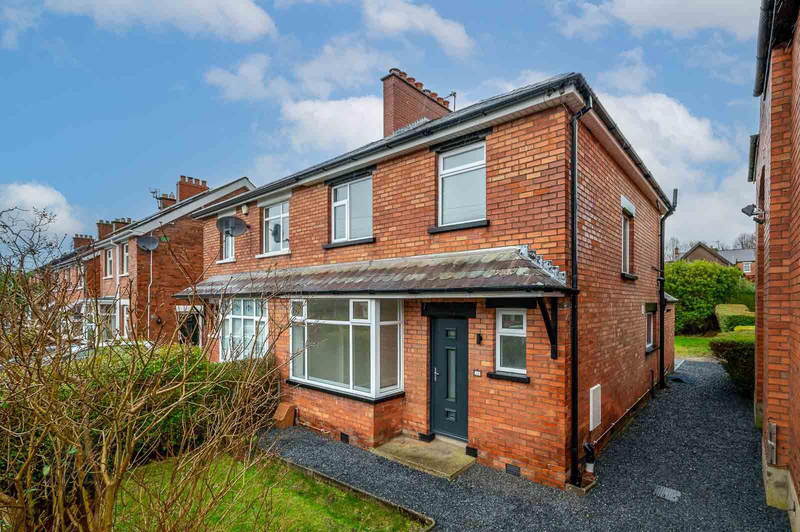 18 Neills Hill Park 1 of 24