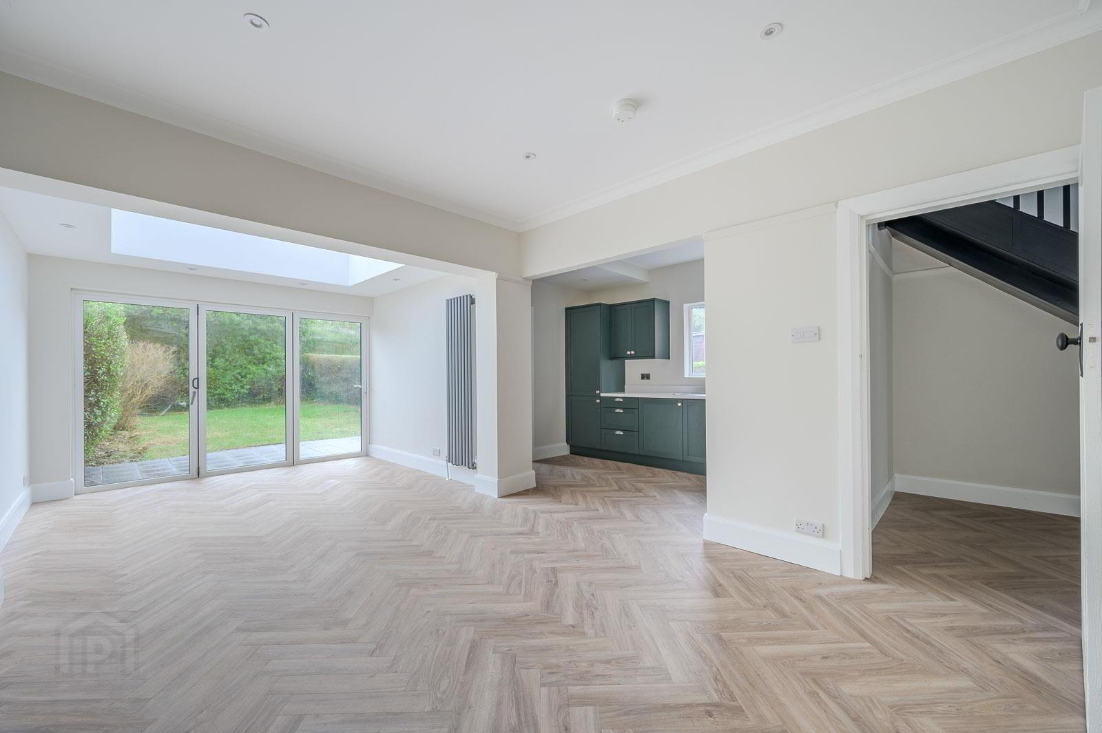 18 Neills Hill Park 11 of 24