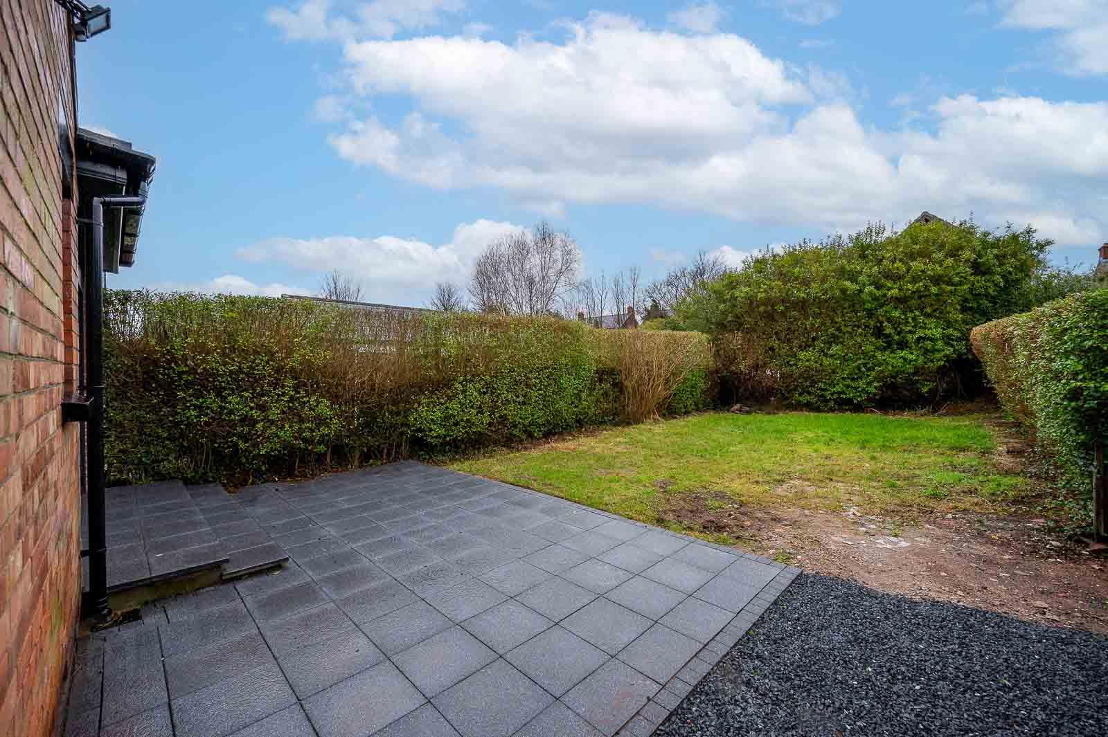 18 Neills Hill Park 24 of 24