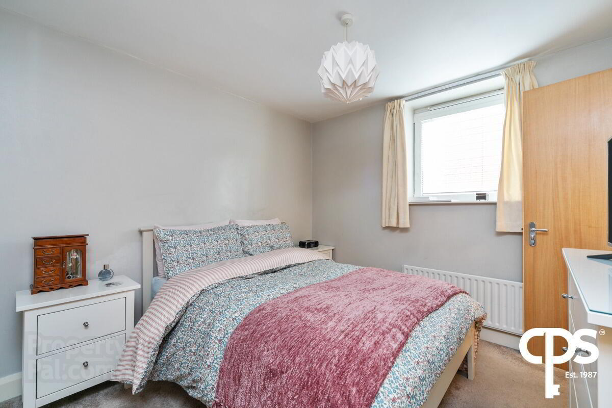 Apartment E, 1.1 Whitehall Square 4 of 21