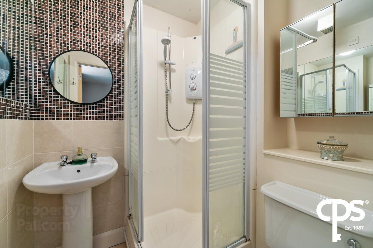 Apartment E, 1.1 Whitehall Square 6 of 21