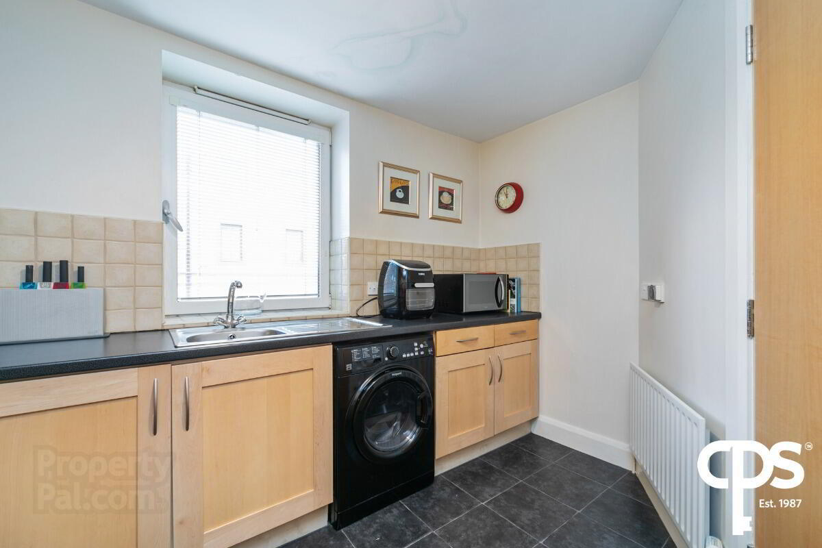 Apartment E, 1.1 Whitehall Square 11 of 21