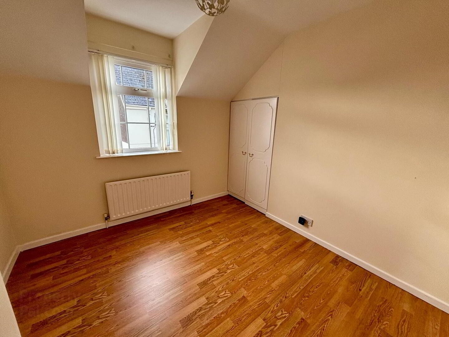 27 Robert Street 8 of 17