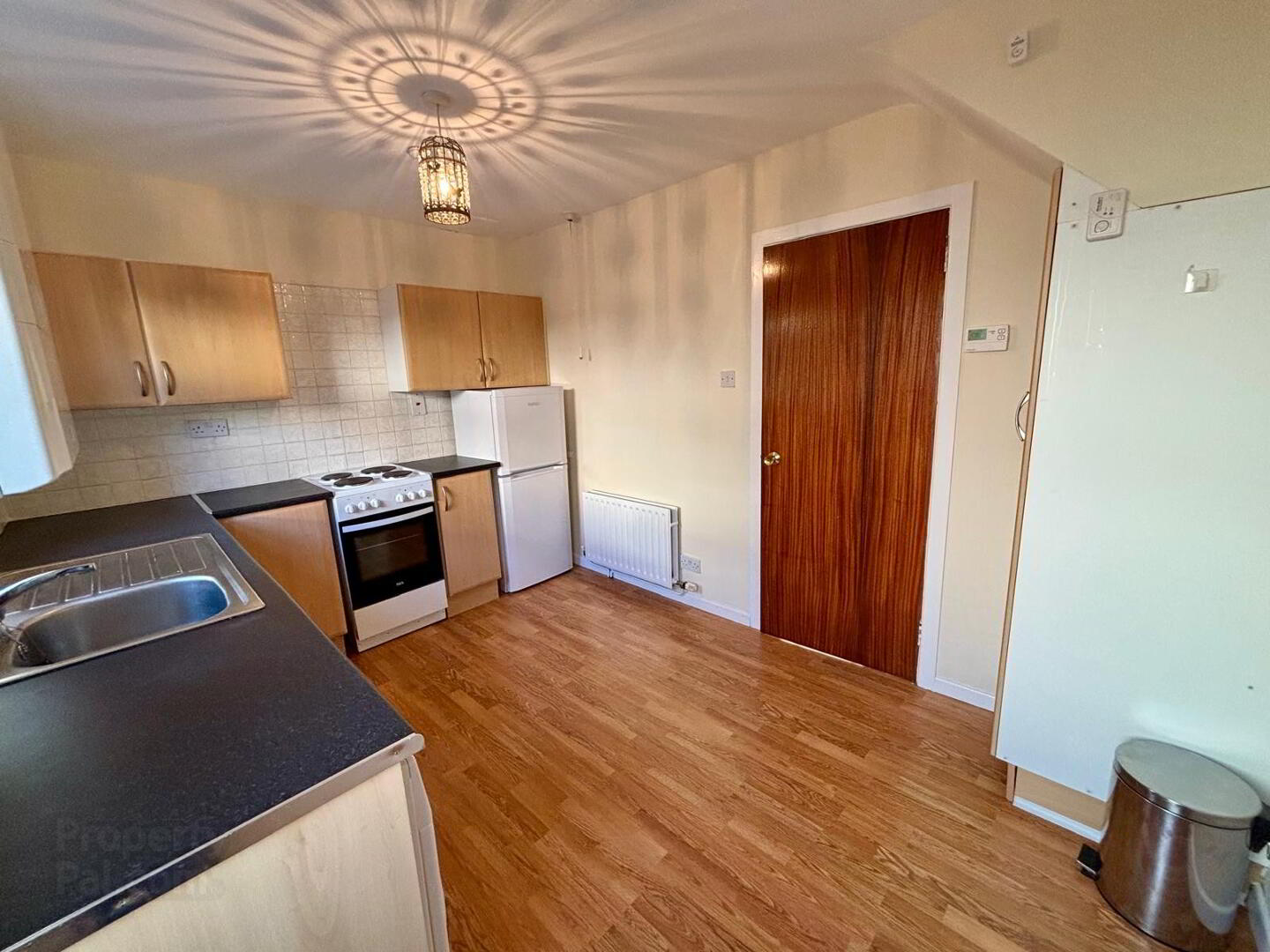 27 Robert Street 6 of 17