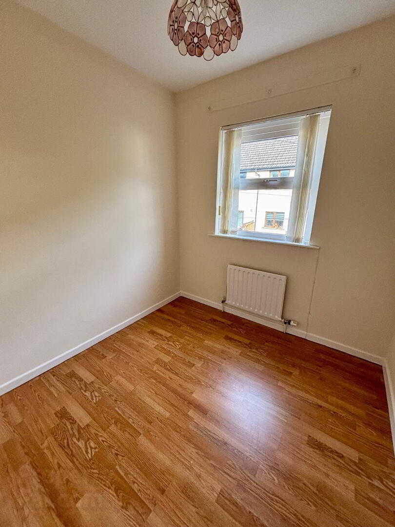 27 Robert Street 15 of 17