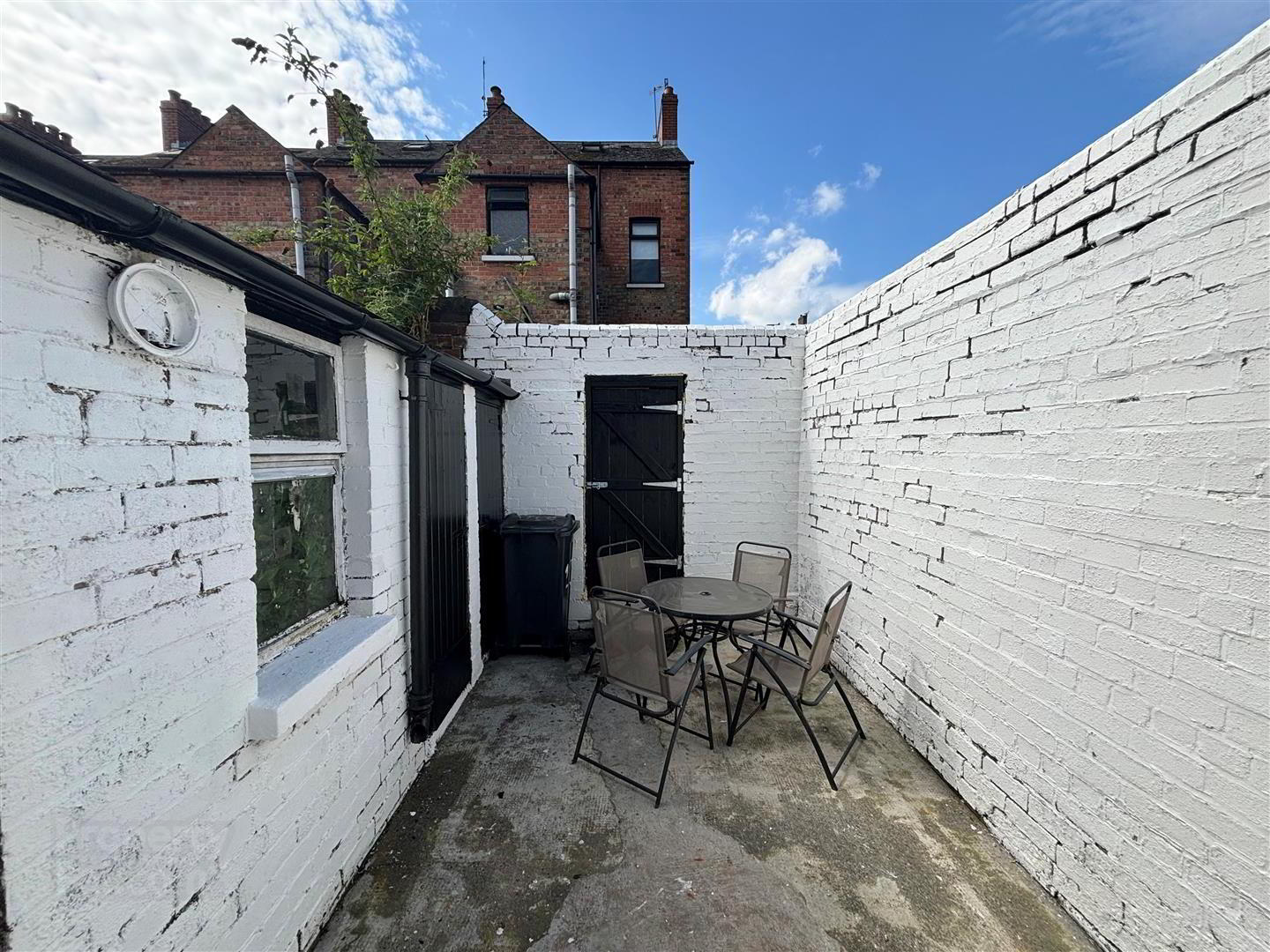 210 Cliftonville Road 23 of 24
