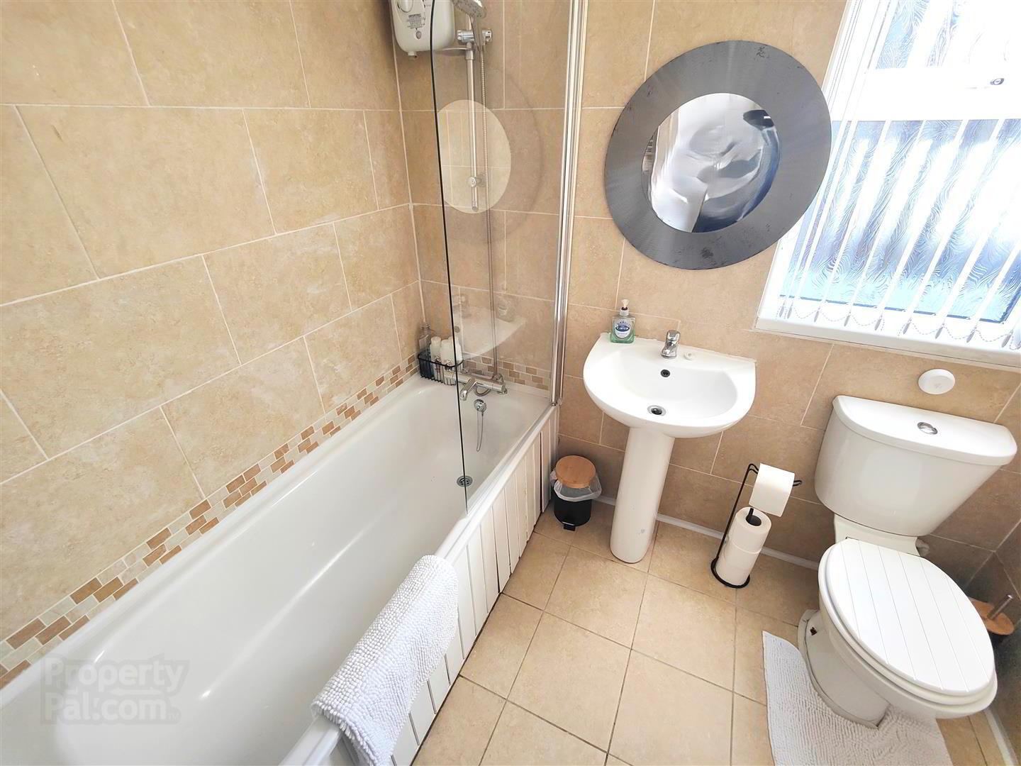 210 Cliftonville Road 13 of 24