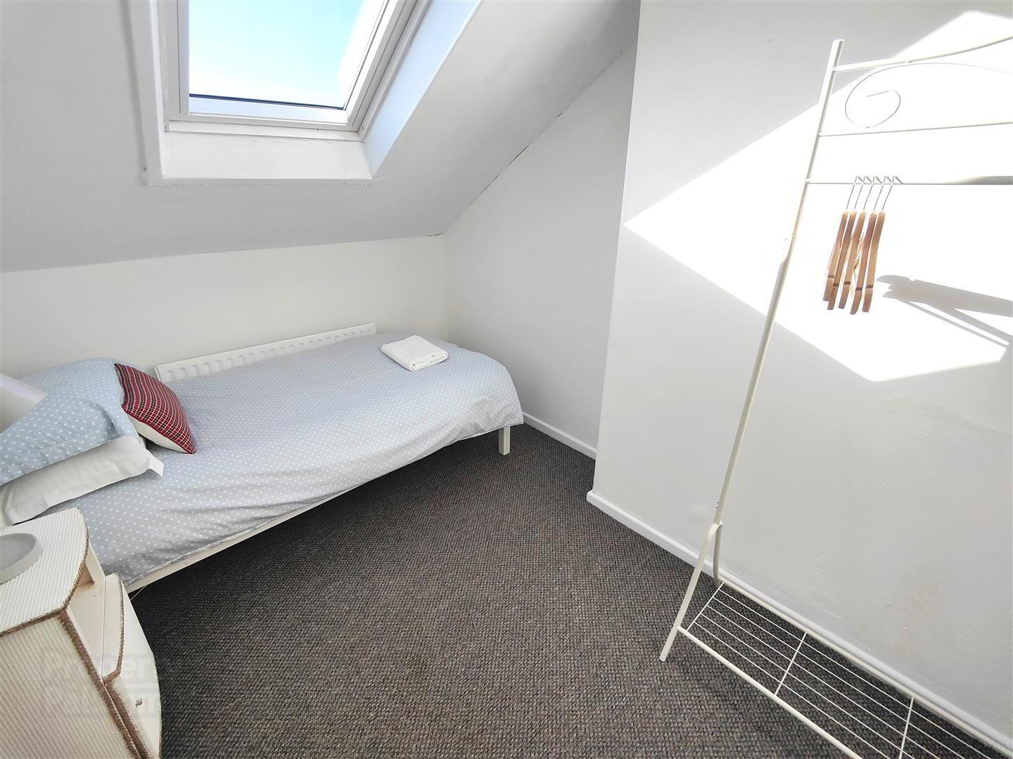 210 Cliftonville Road 20 of 24