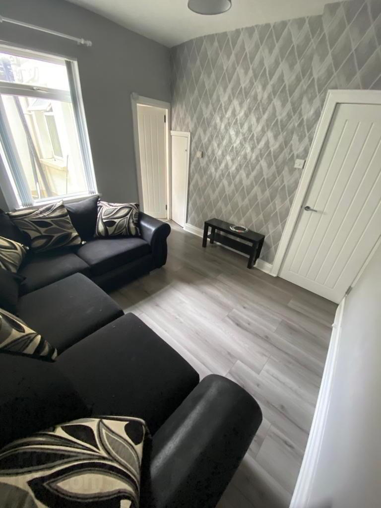 (hmo Registered), 251 Roden Street 6 of 20